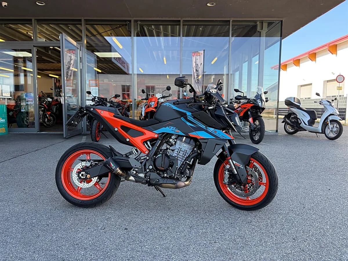 KTM 990