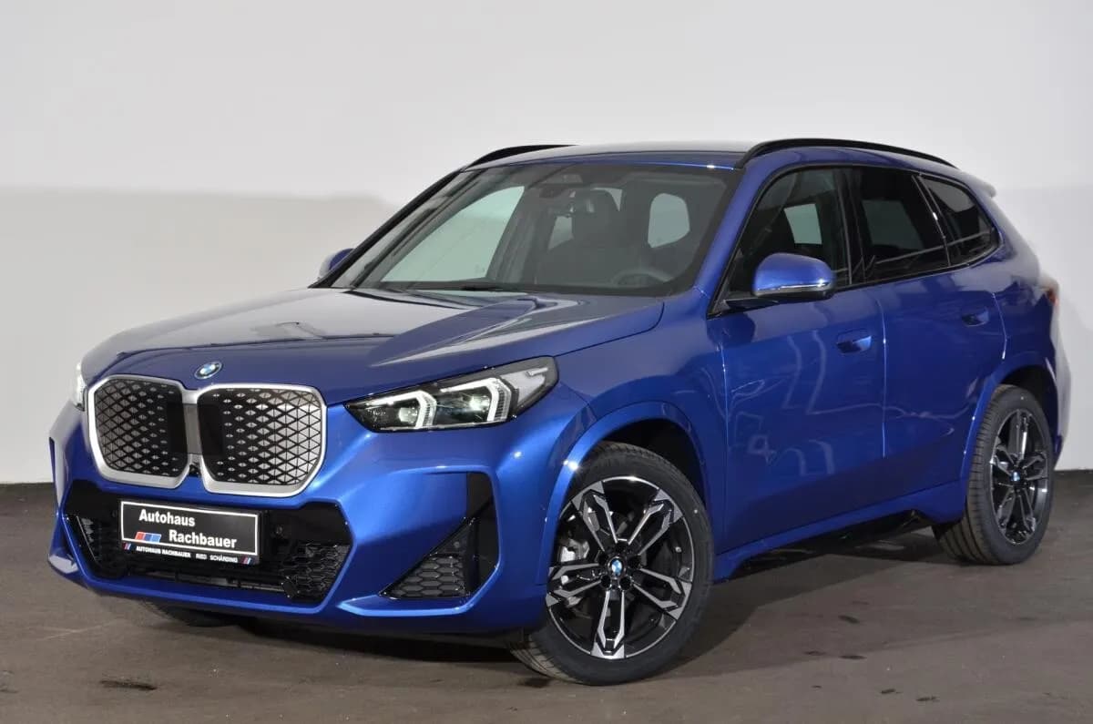 BMW iX1