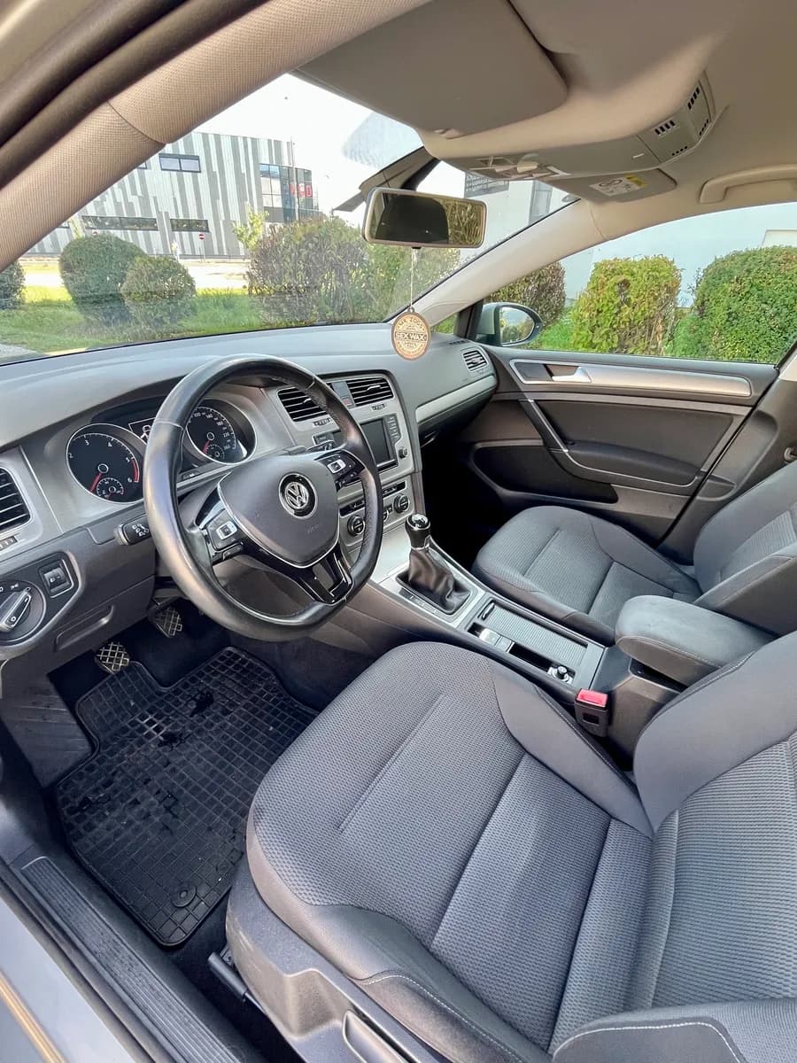 VW Golf