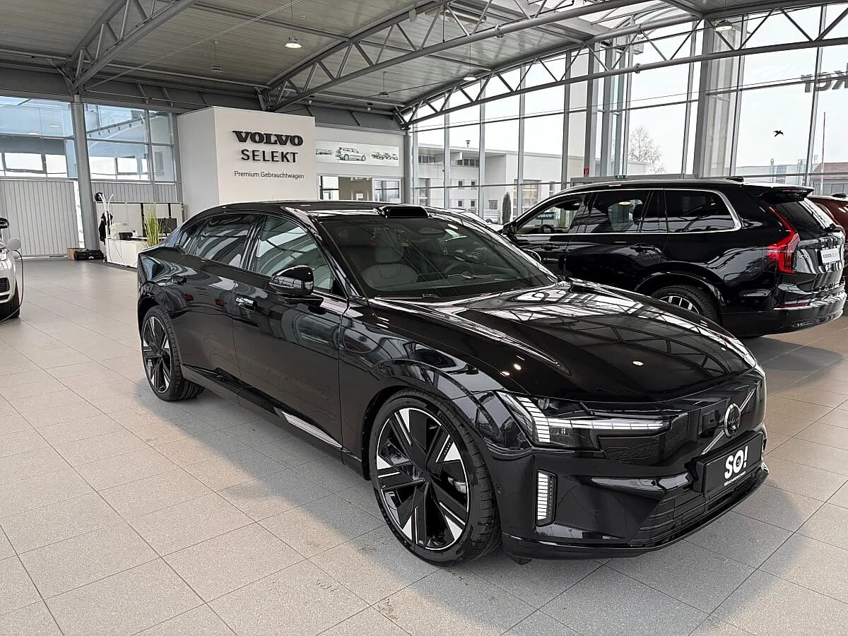 Volvo EX90