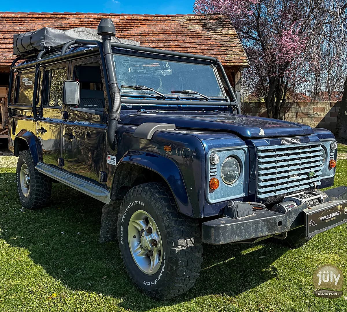Land Rover Defender