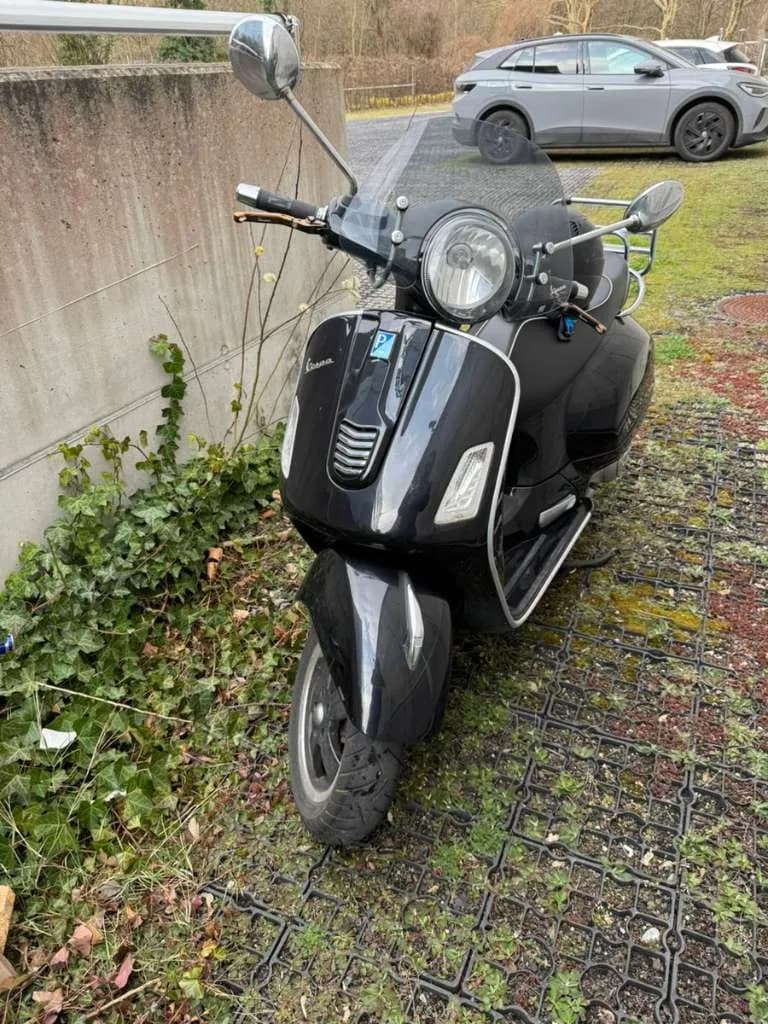 Vespa GTS