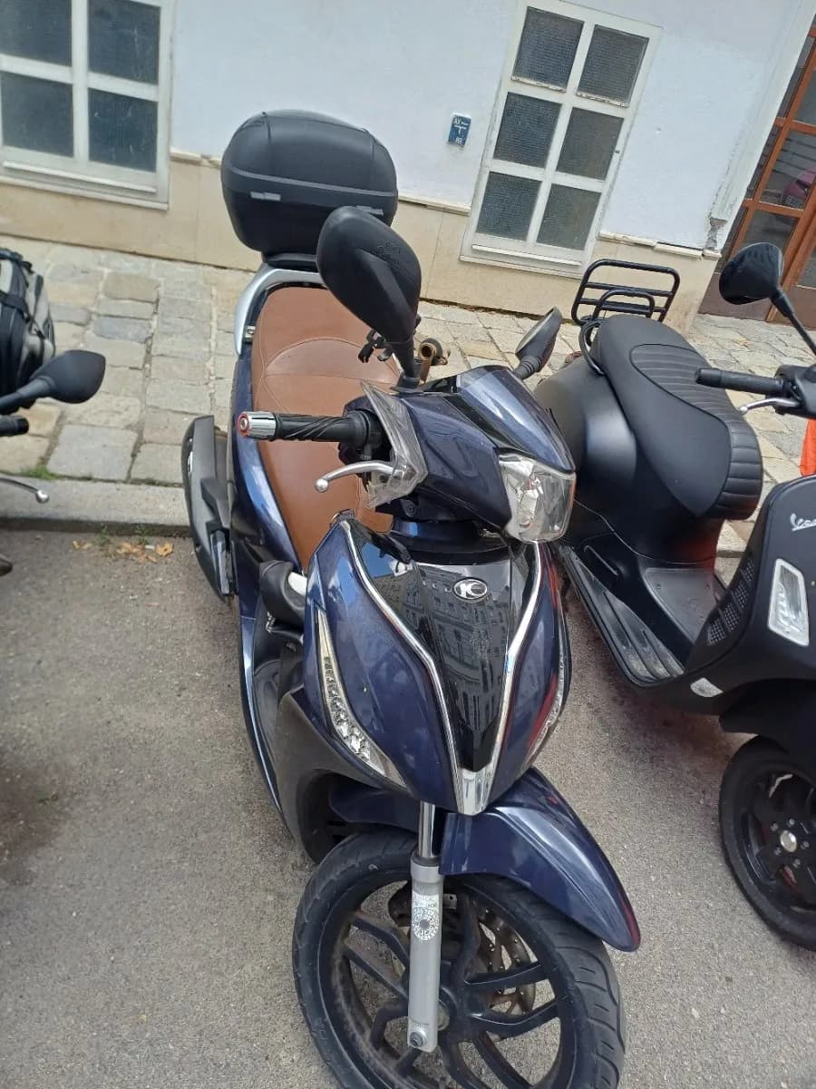 Kymco People