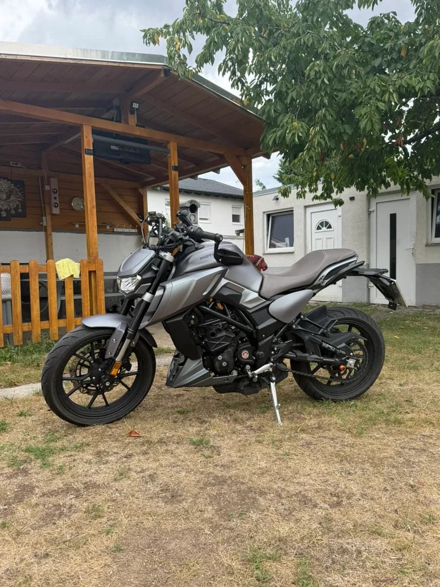 Motobi DL 125 Naked