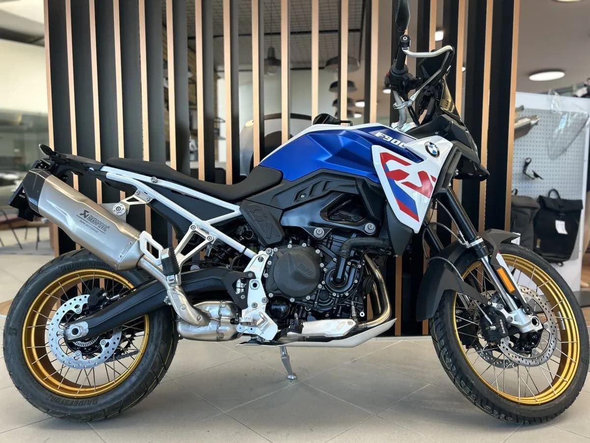 BMW F 900