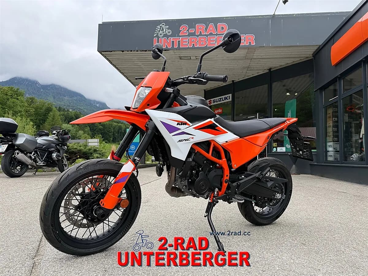 KTM 390