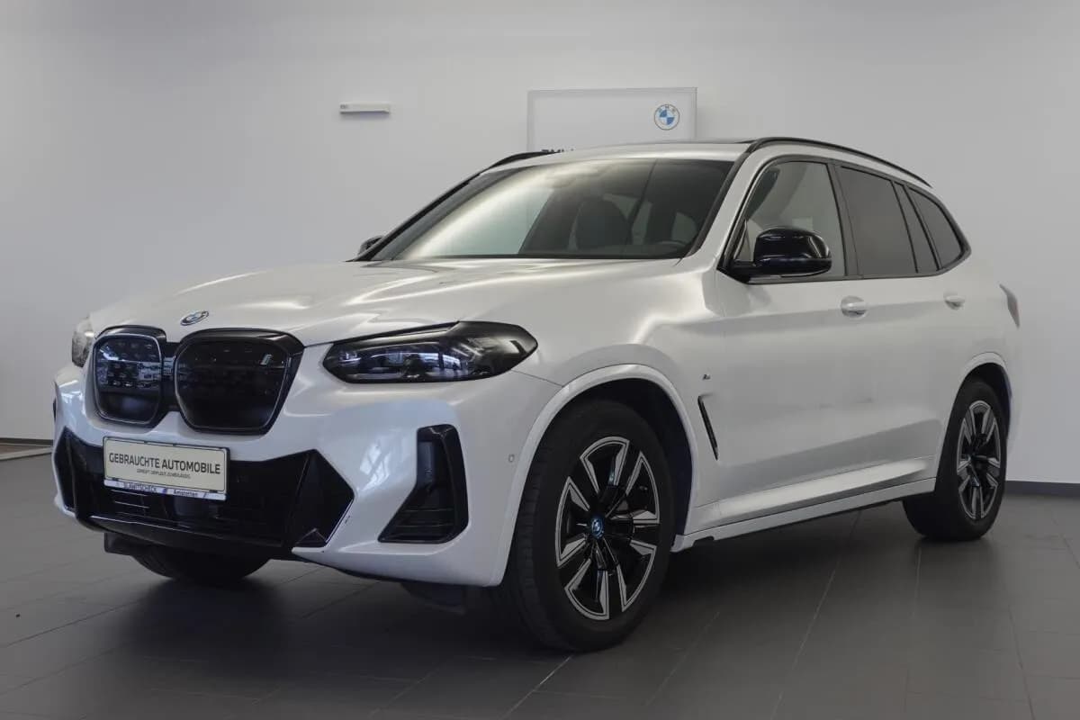 BMW iX3
