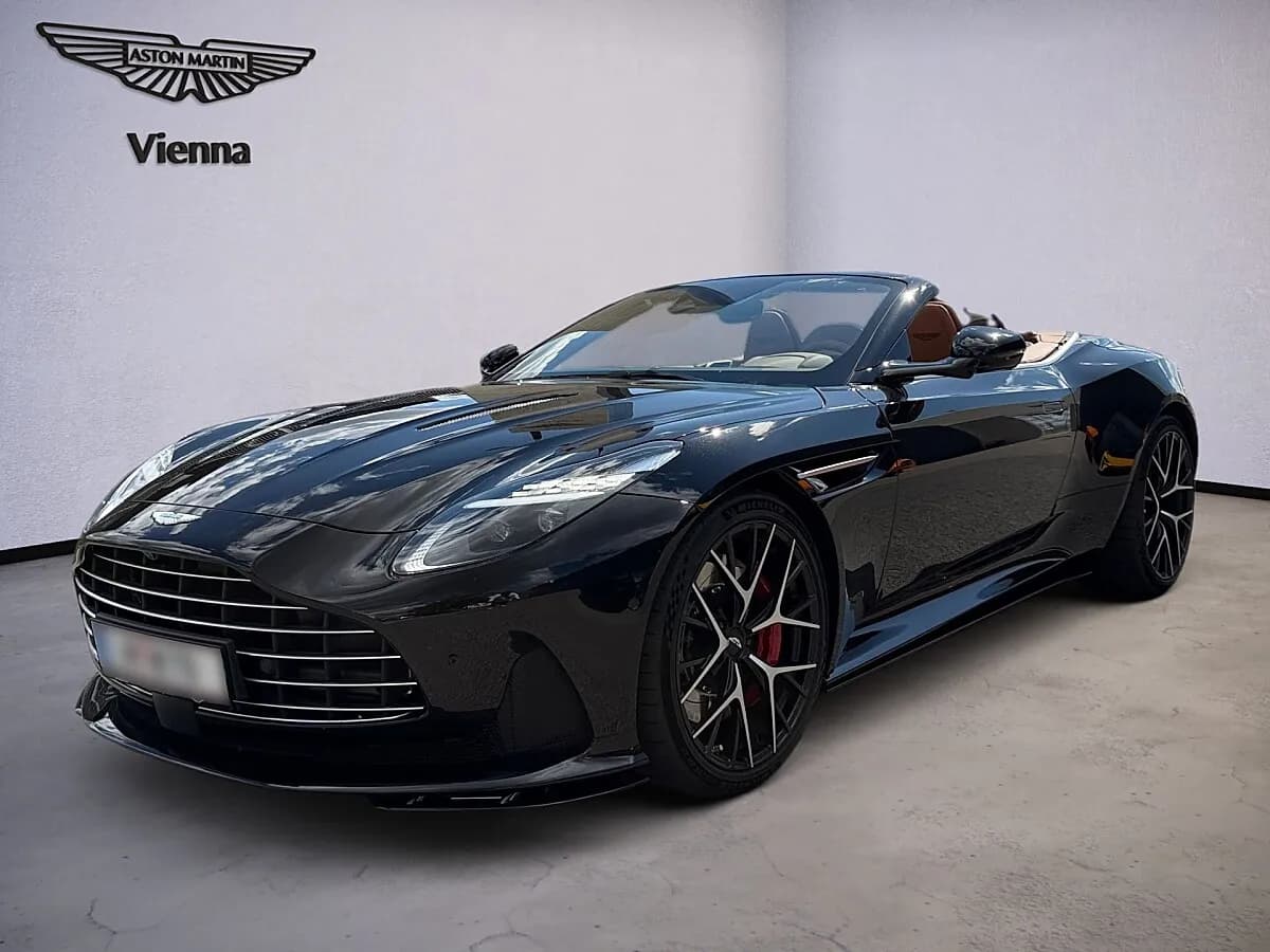 Aston Martin DB12