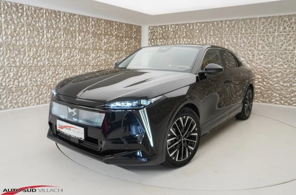 DS Automobiles N8