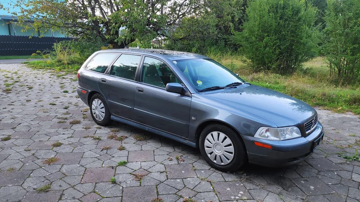 Volvo V40