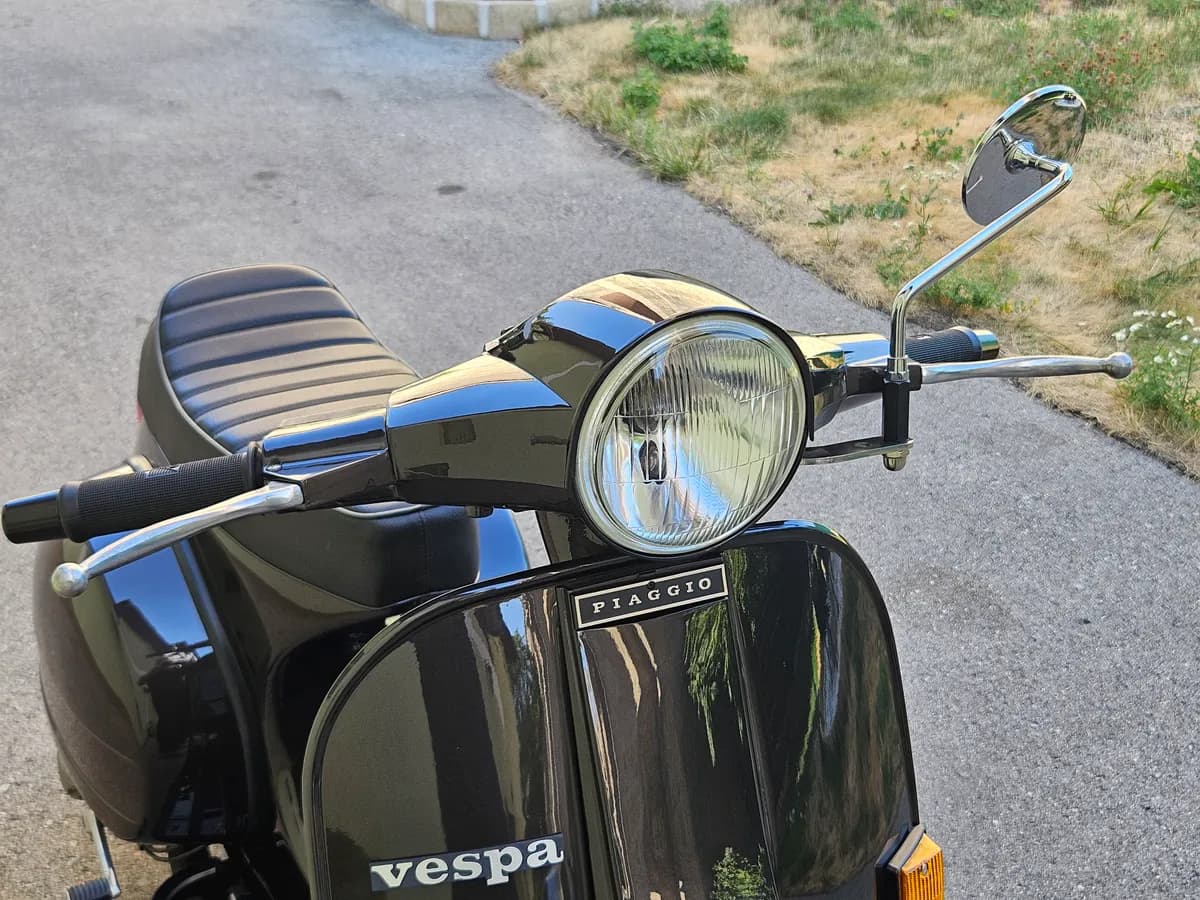 Vespa PX