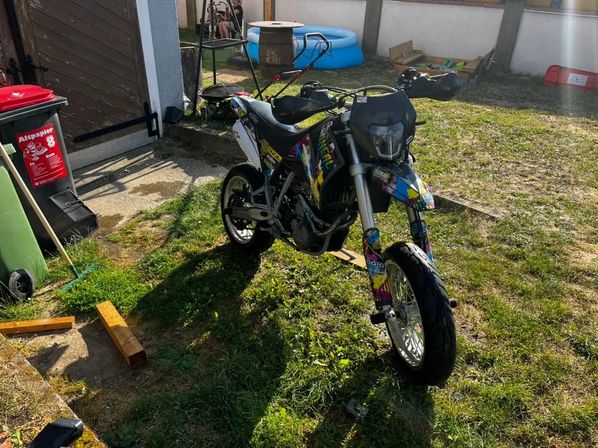 KTM 640