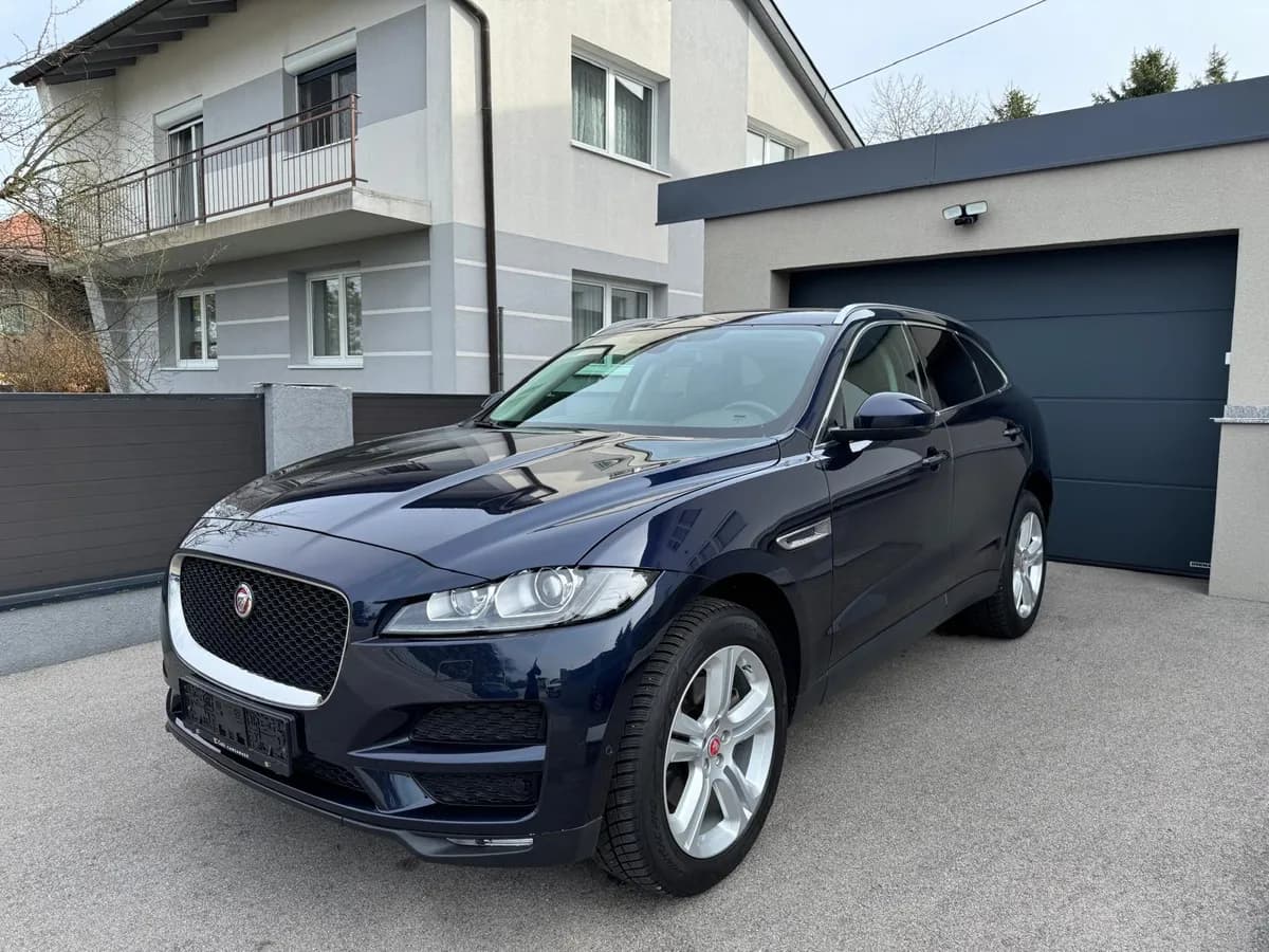 Jaguar F-Pace