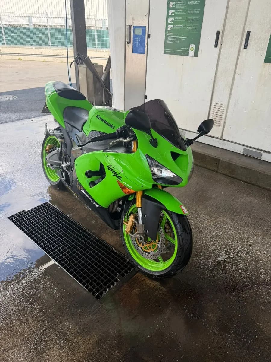 Kawasaki ZX