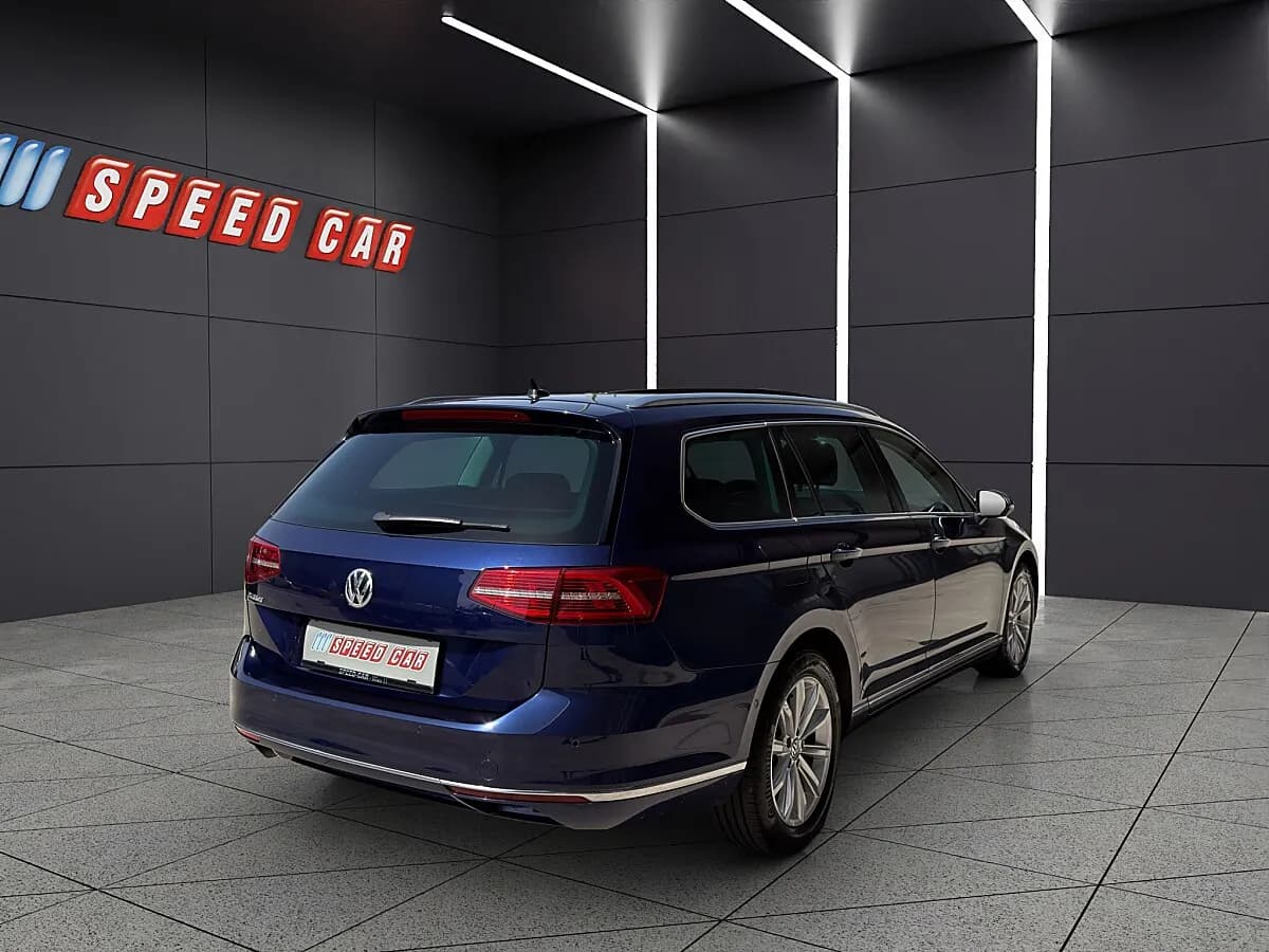 VW Passat