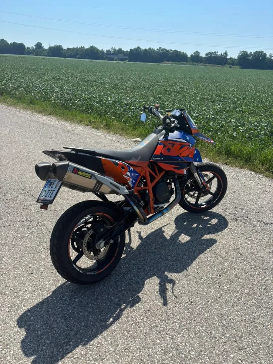 KTM 690