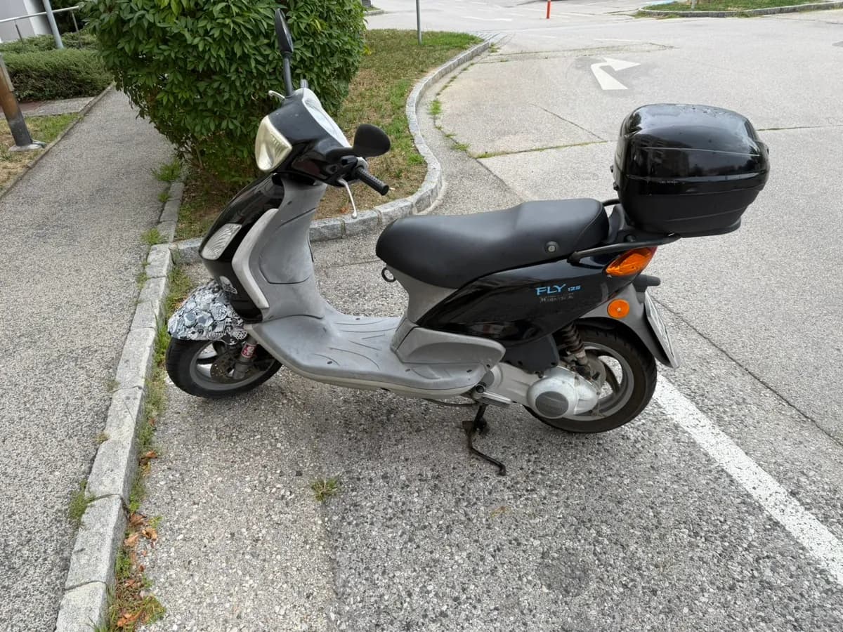 Piaggio Fly