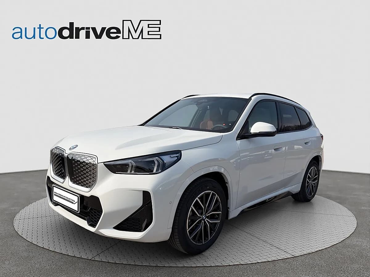 BMW iX1