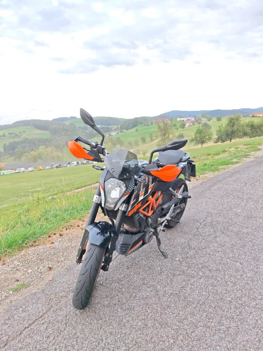 KTM Duke
