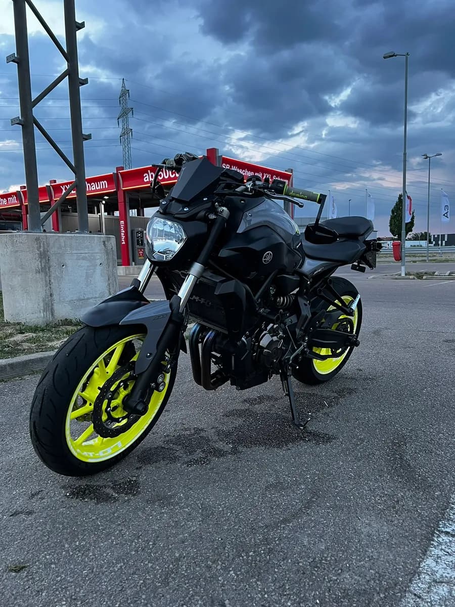 Yamaha MT