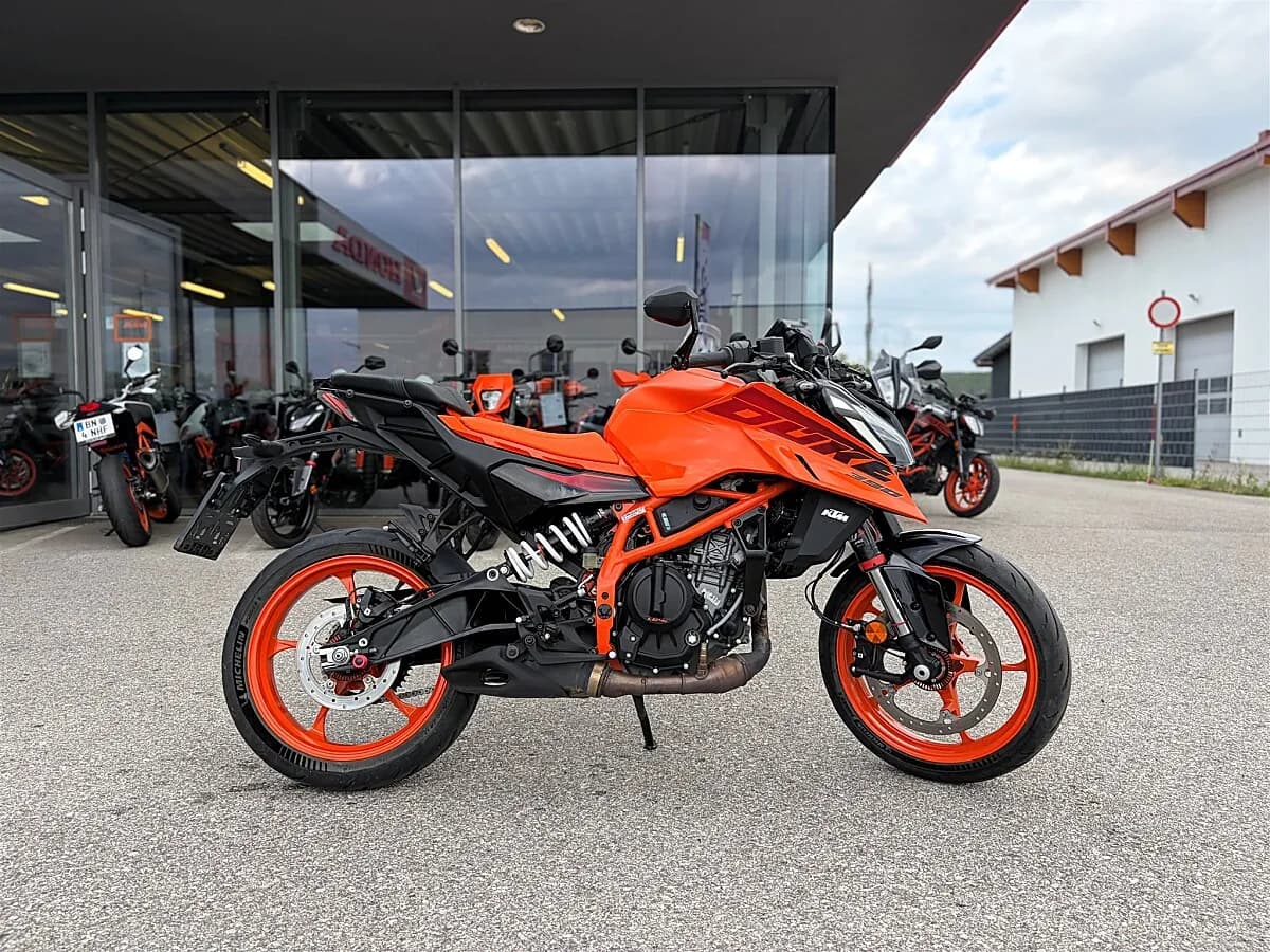 KTM 390