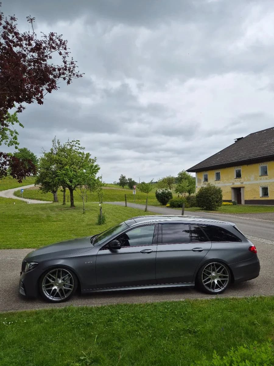 Mercedes-Benz E-Klasse