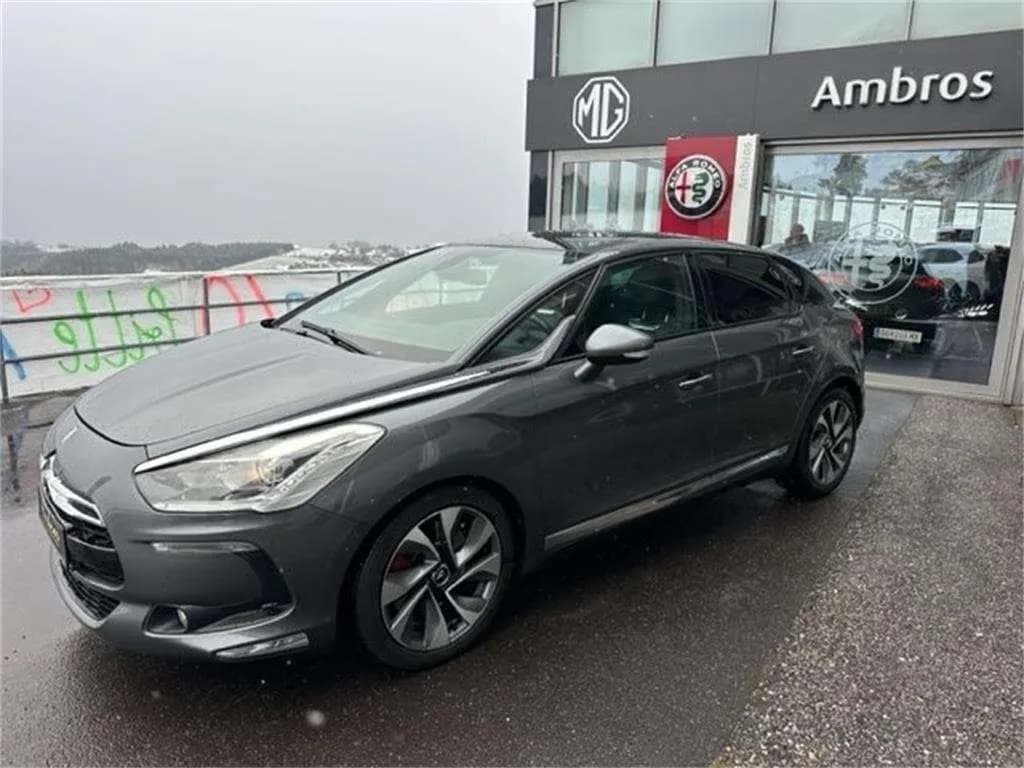 DS Automobiles DS 5