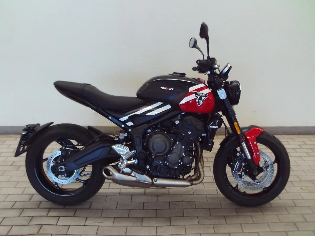 Triumph Trident 660