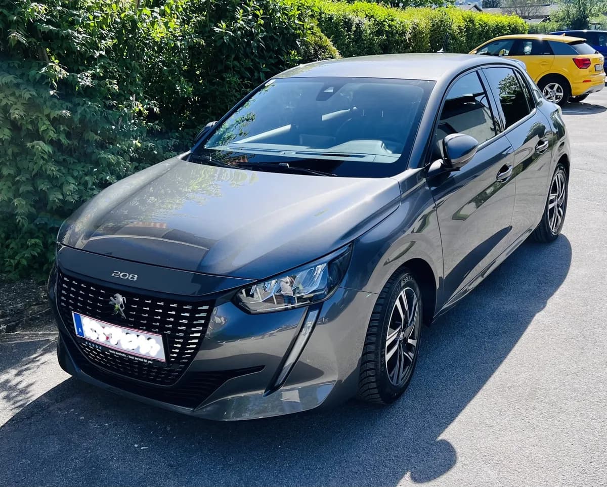 Peugeot 208