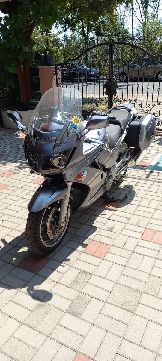 Yamaha FJR