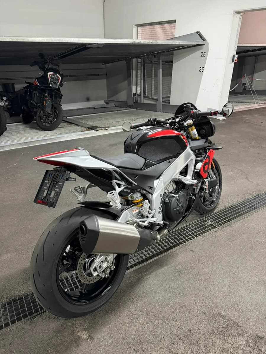 Aprilia Tuono