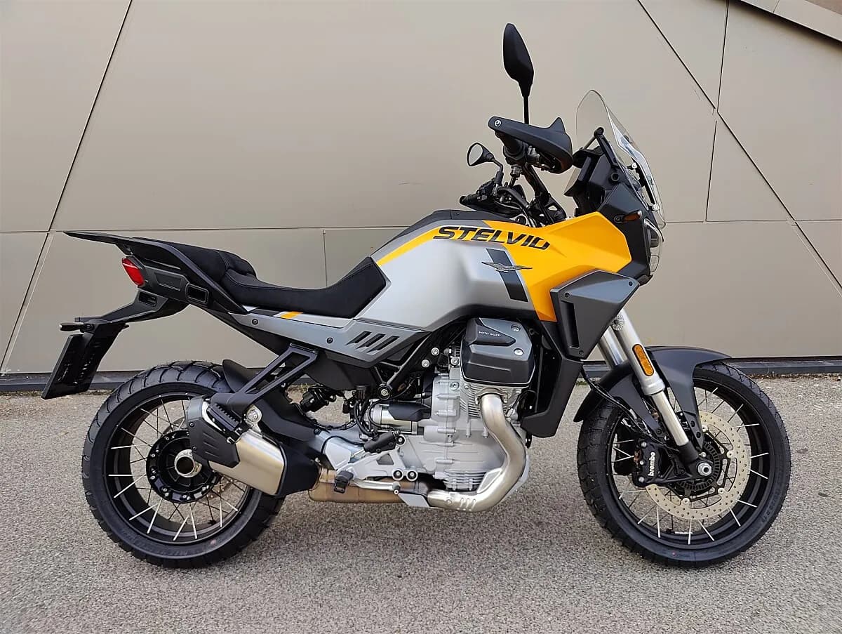 Moto Guzzi Stelvio
