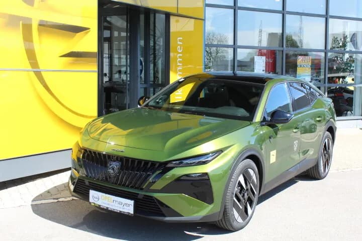 Peugeot 408