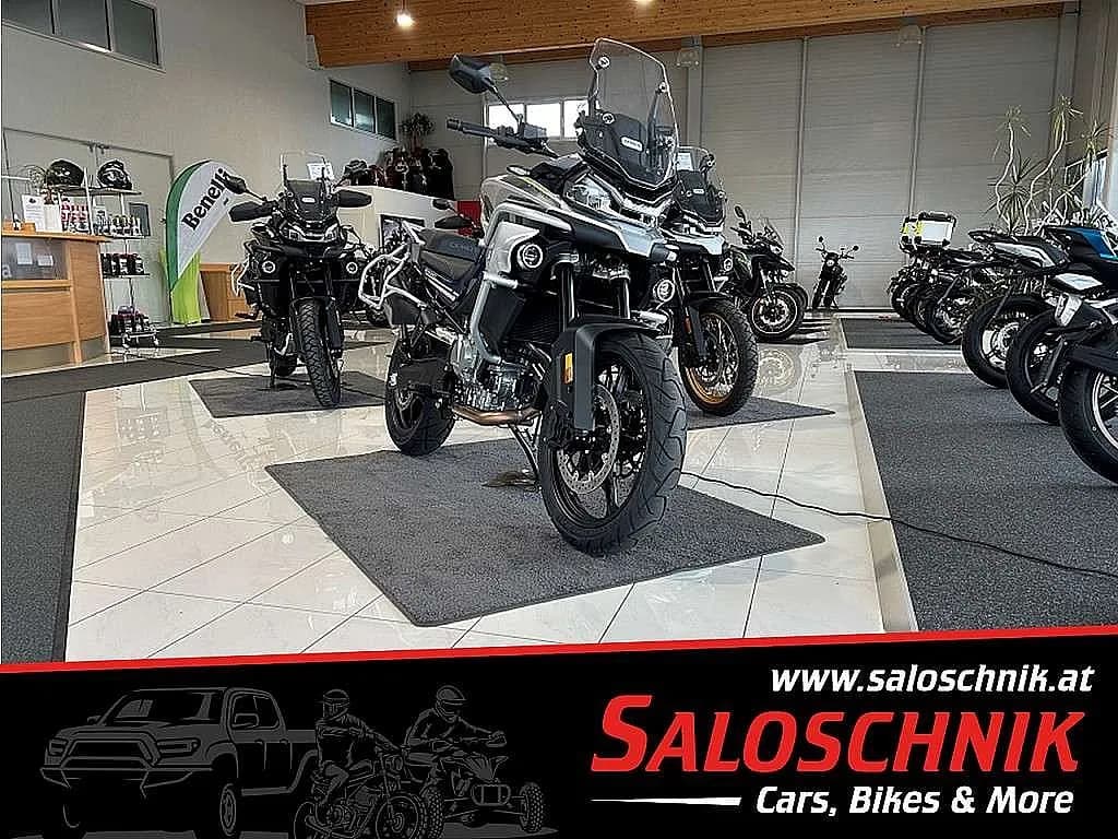 CFMOTO 800