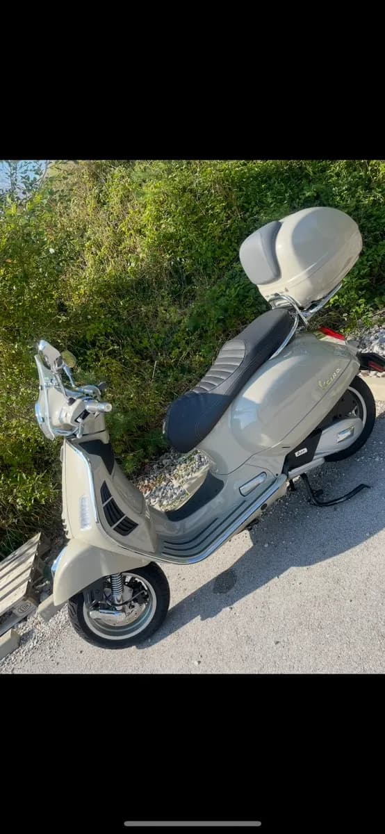 Vespa GTS