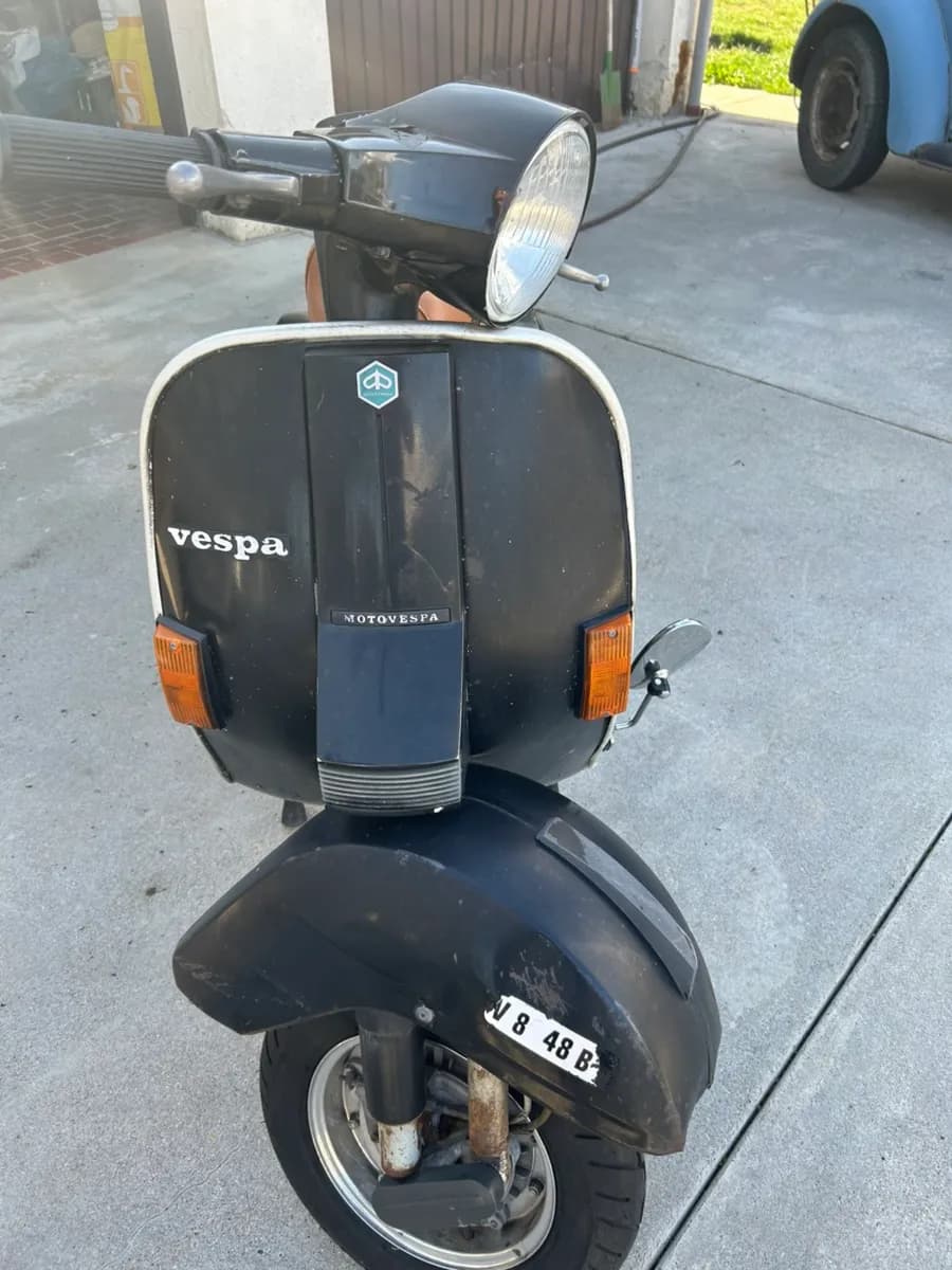 Vespa PX