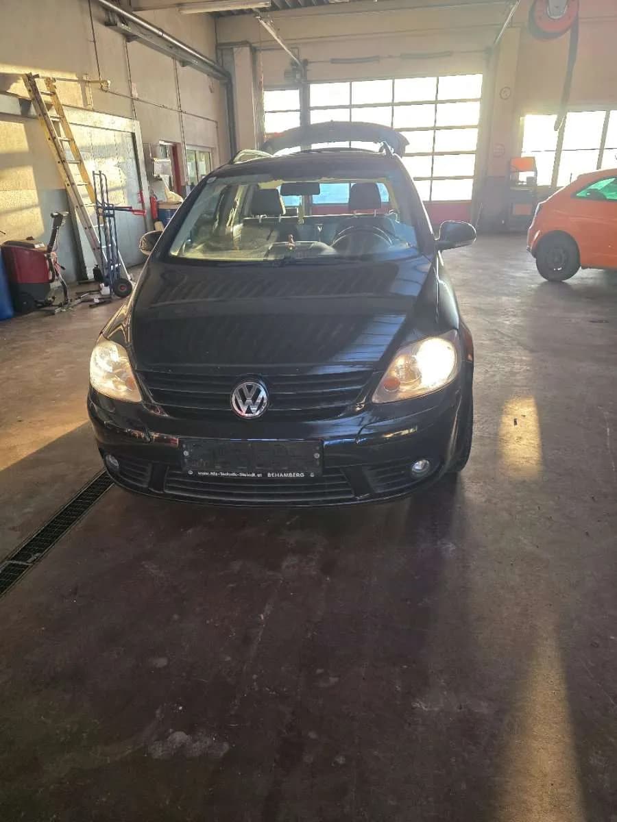 VW Golf