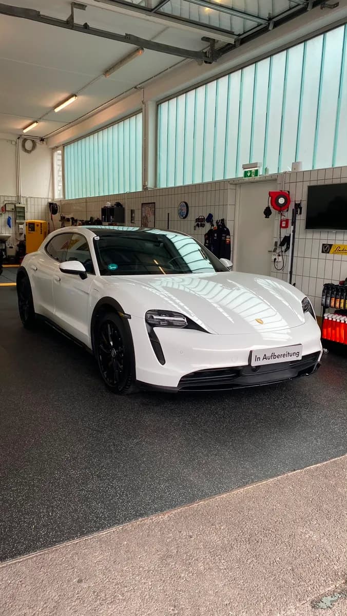 Porsche Taycan