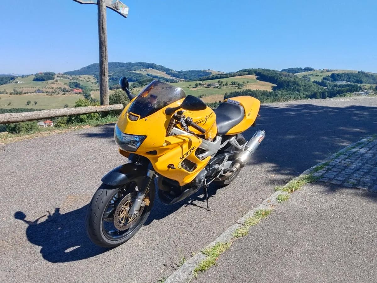 Honda VTR