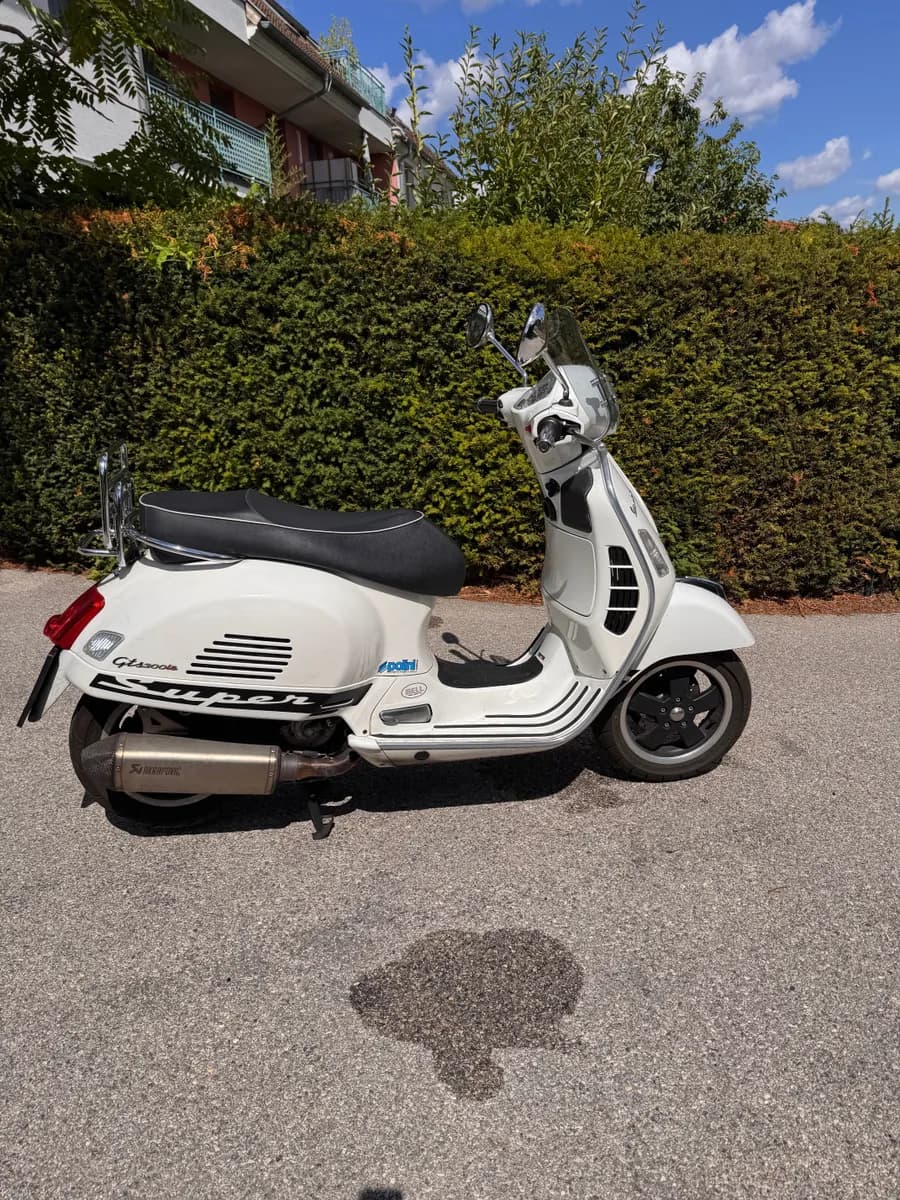 Vespa GTS
