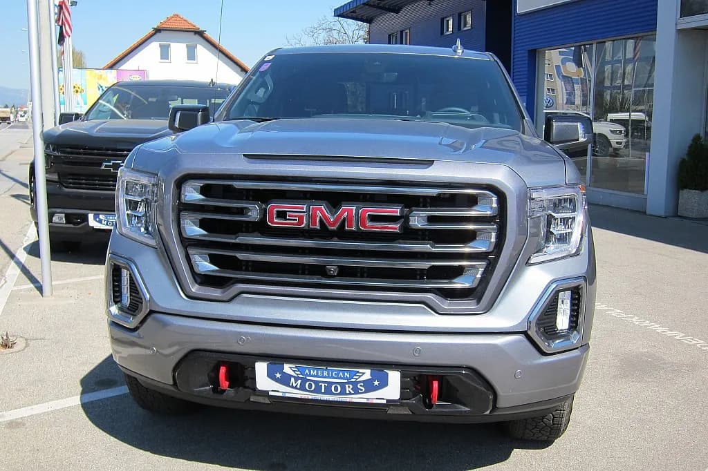 GMC Sierra