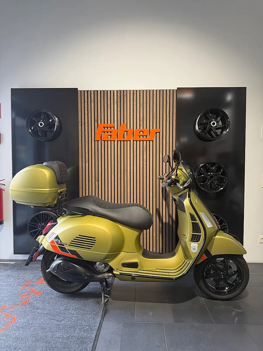 Vespa GTS