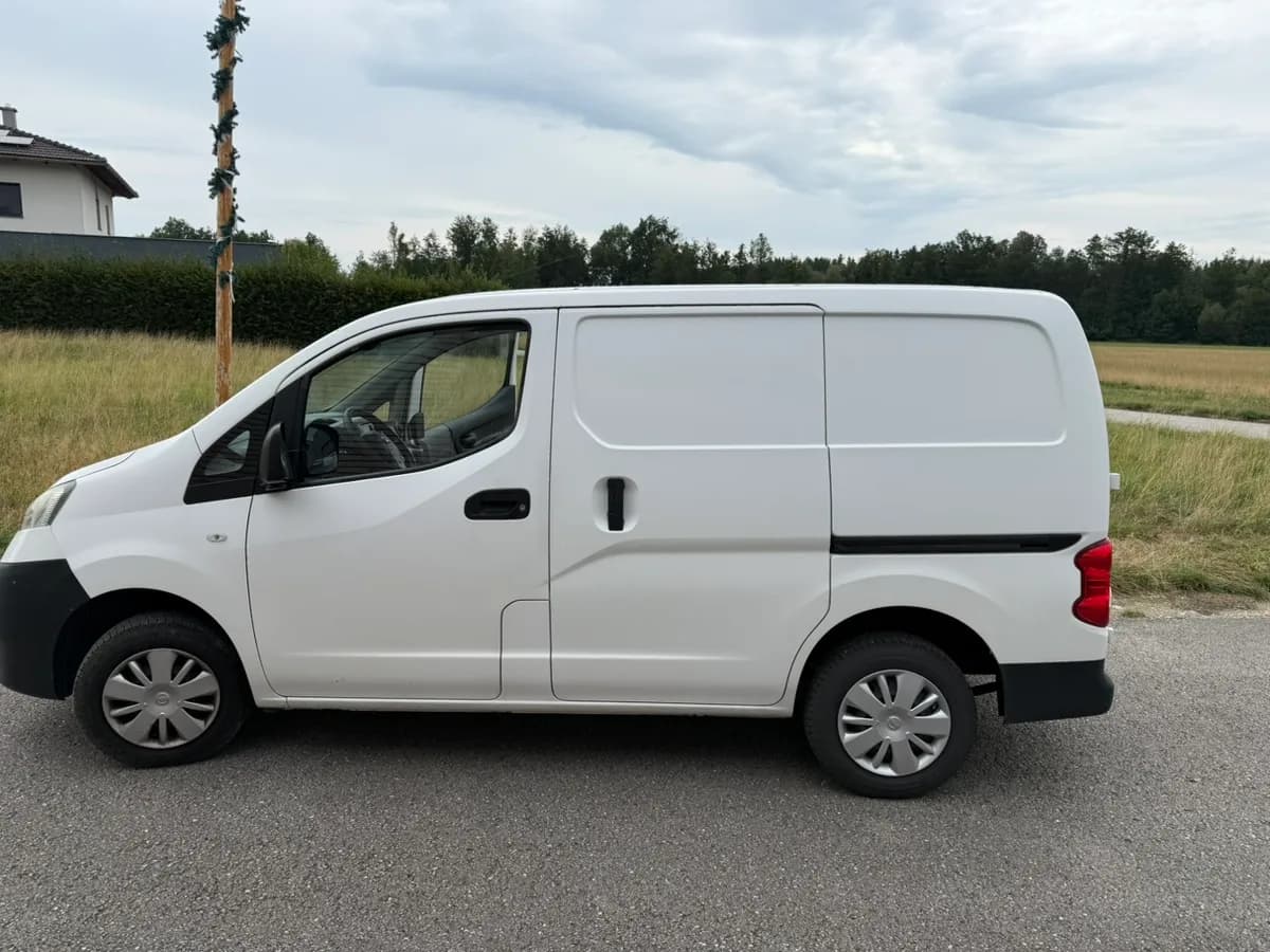 Nissan NV200