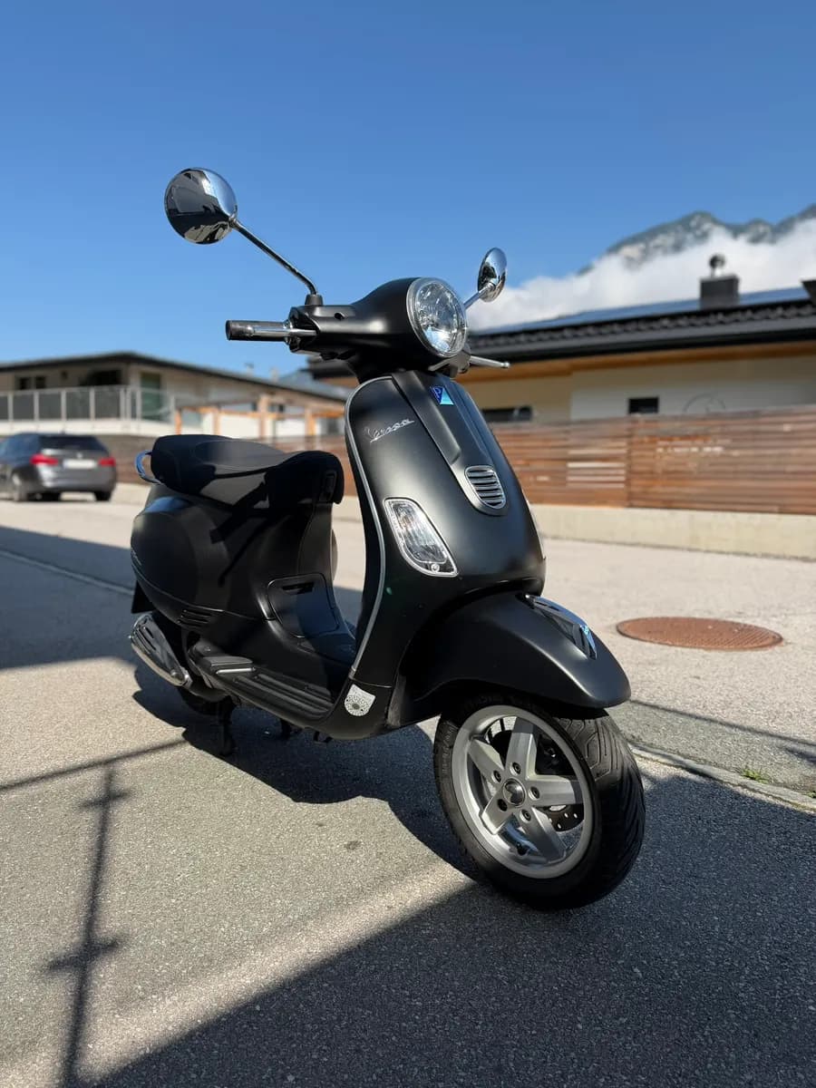 Vespa LX