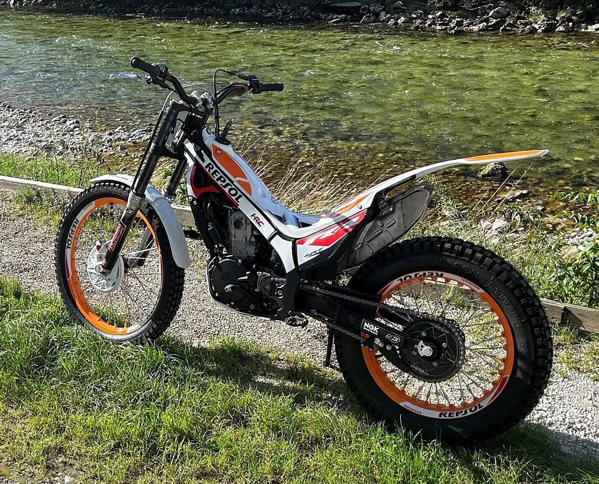Montesa Cota