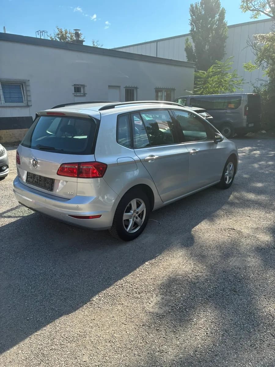 VW Golf