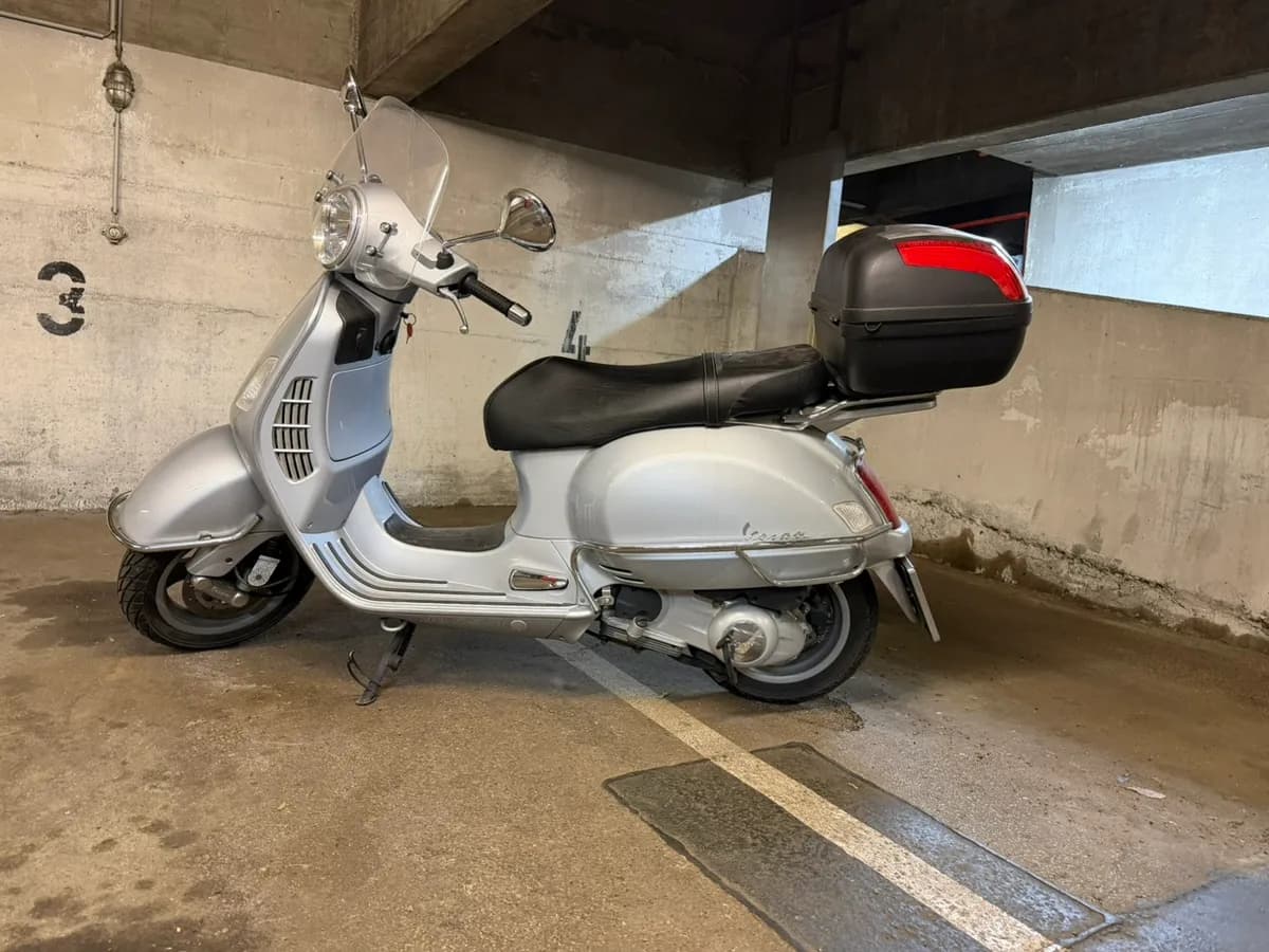 Vespa GTS