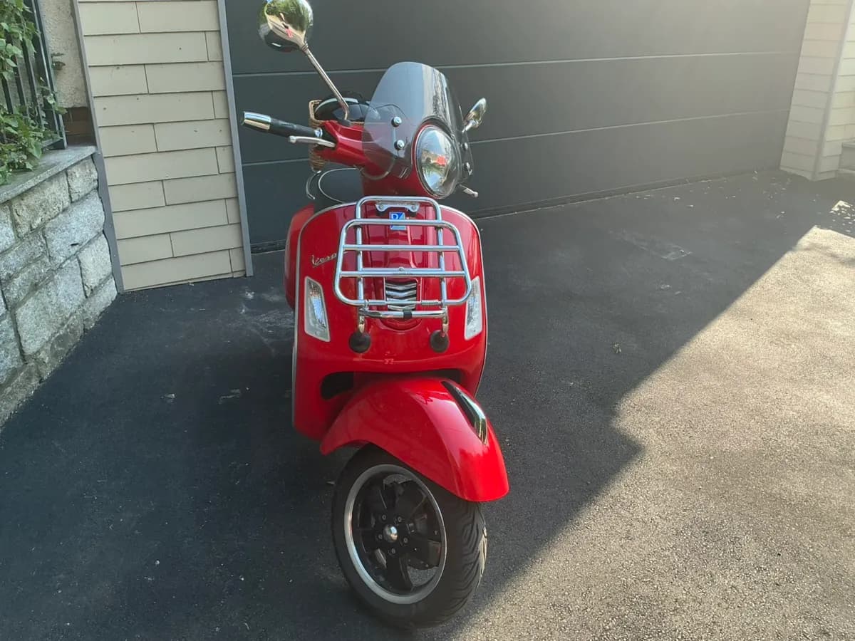Vespa GTS