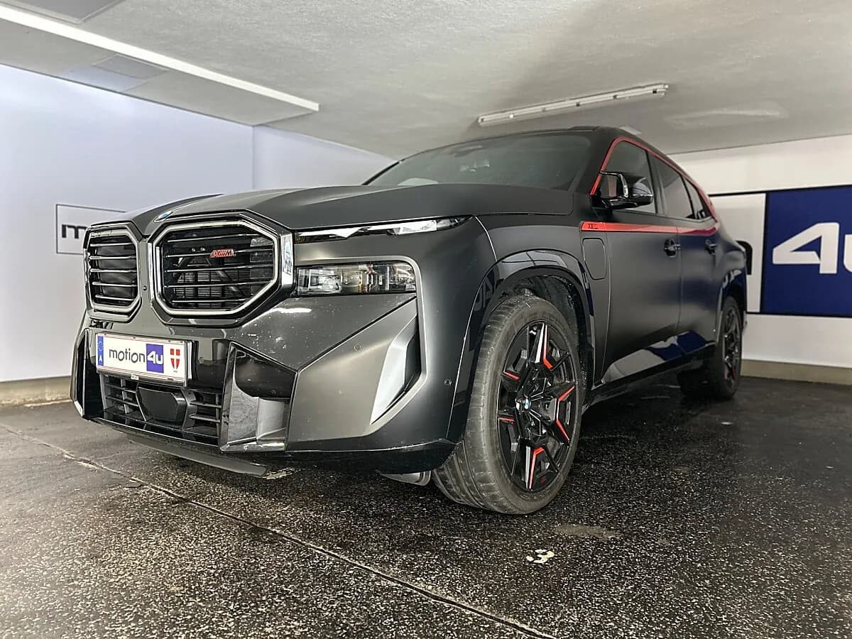 BMW XM