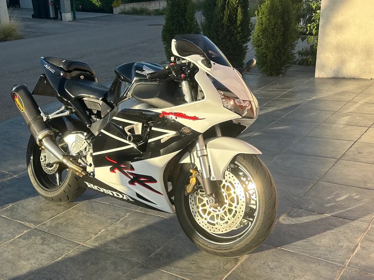 Honda CBR